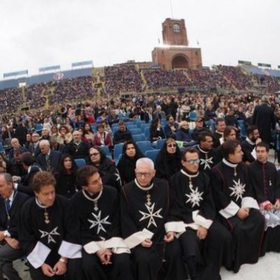 Uno schiaffo alla mondanita’